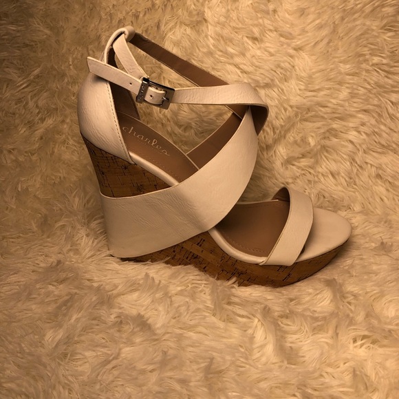 Women's White Wedge Sandals size 9 NWOT - Picture 8 of 16